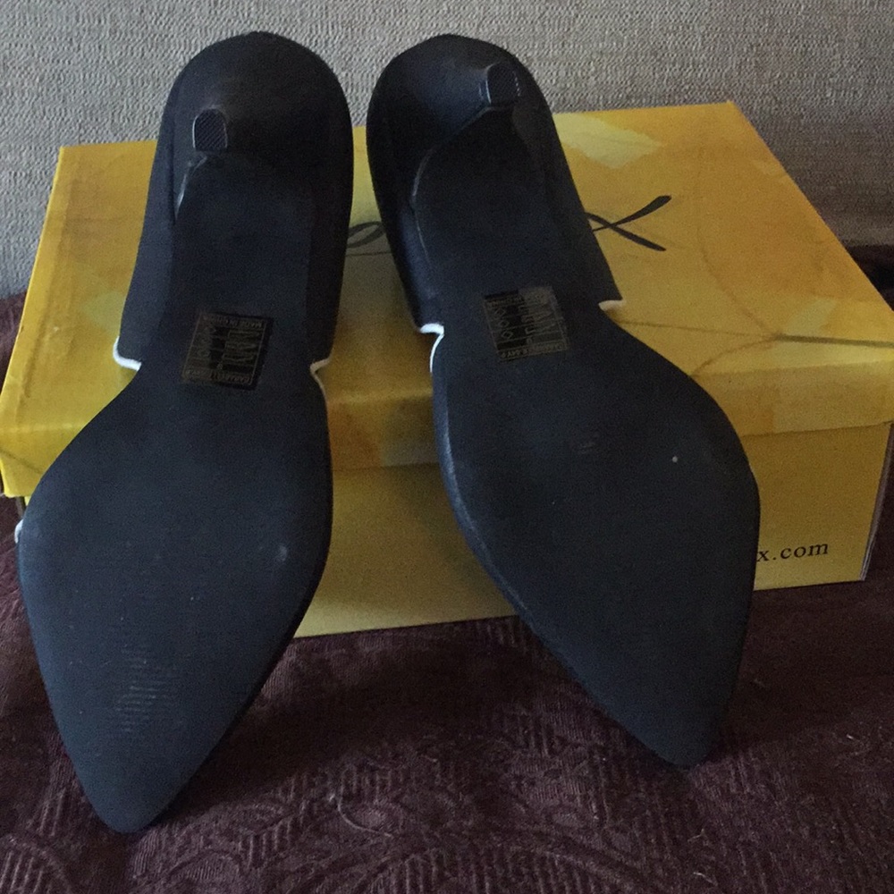 ๐ Shoes Size 9 - Picture 4 of 6